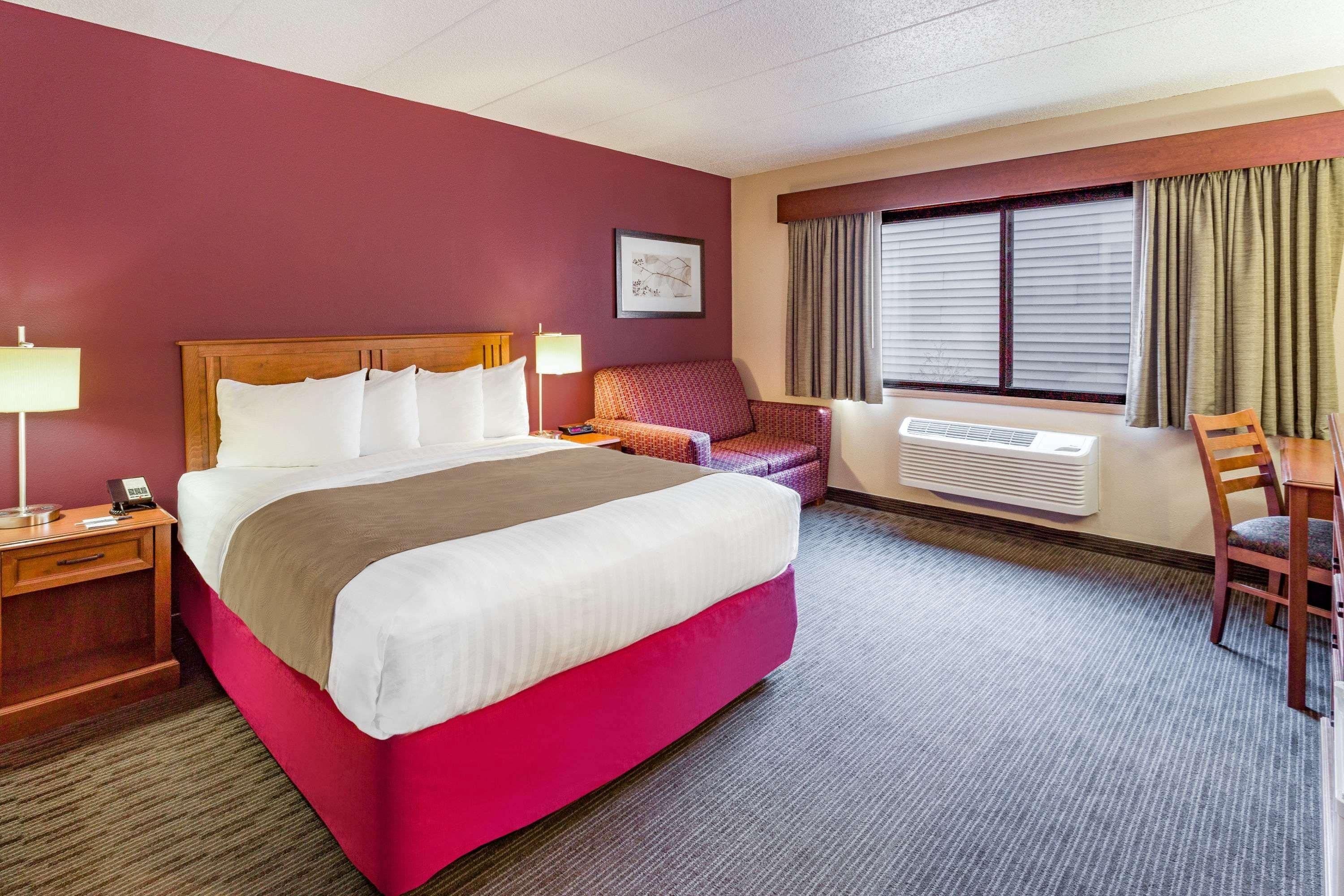 Americinn By Wyndham Duluth South Proctor Black Woods Event Ctr Eksteriør billede