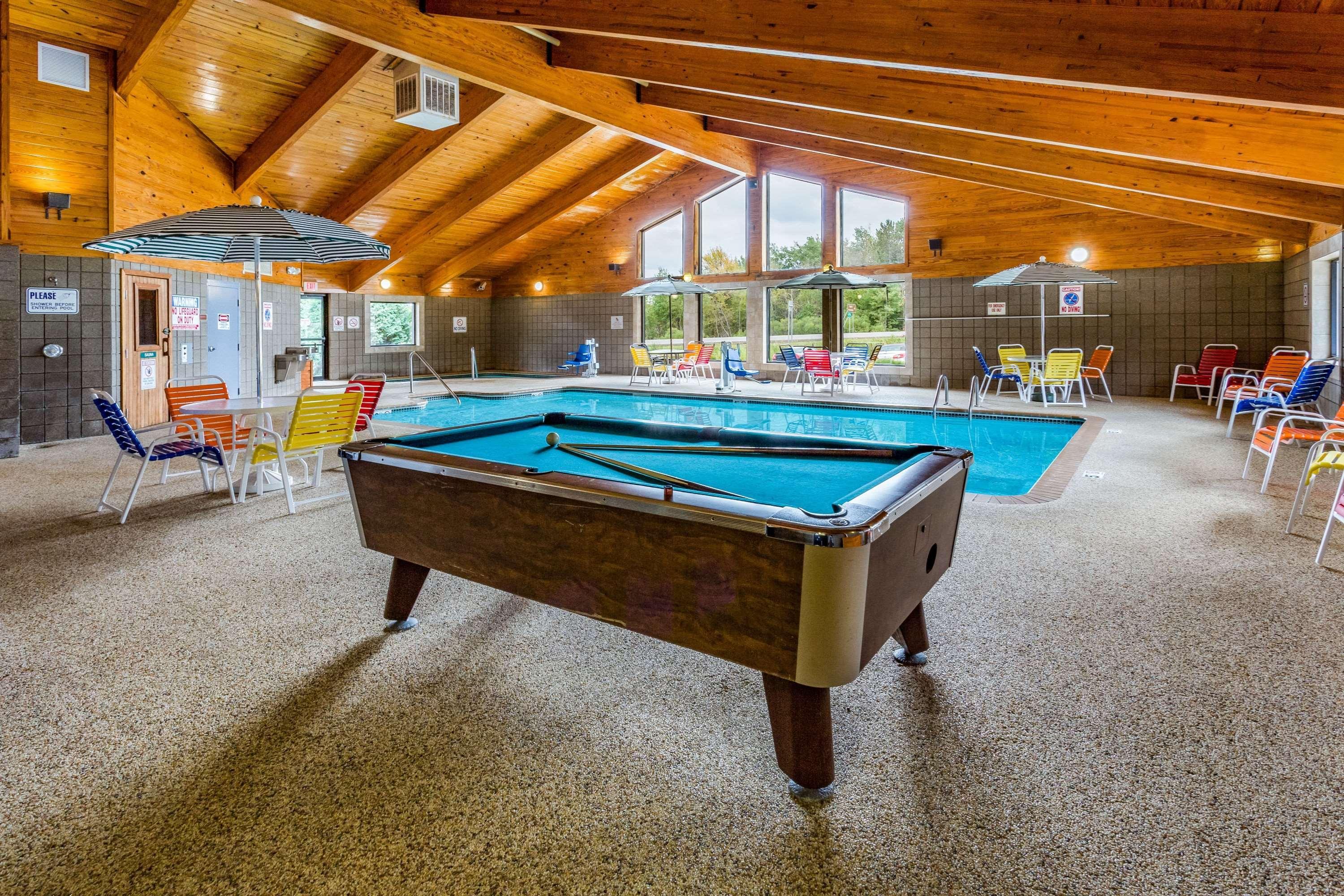 Americinn By Wyndham Duluth South Proctor Black Woods Event Ctr Eksteriør billede