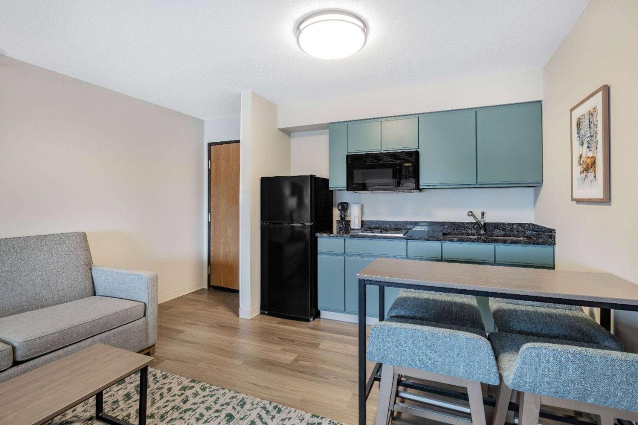 Americinn By Wyndham Duluth South Proctor Black Woods Event Ctr Eksteriør billede