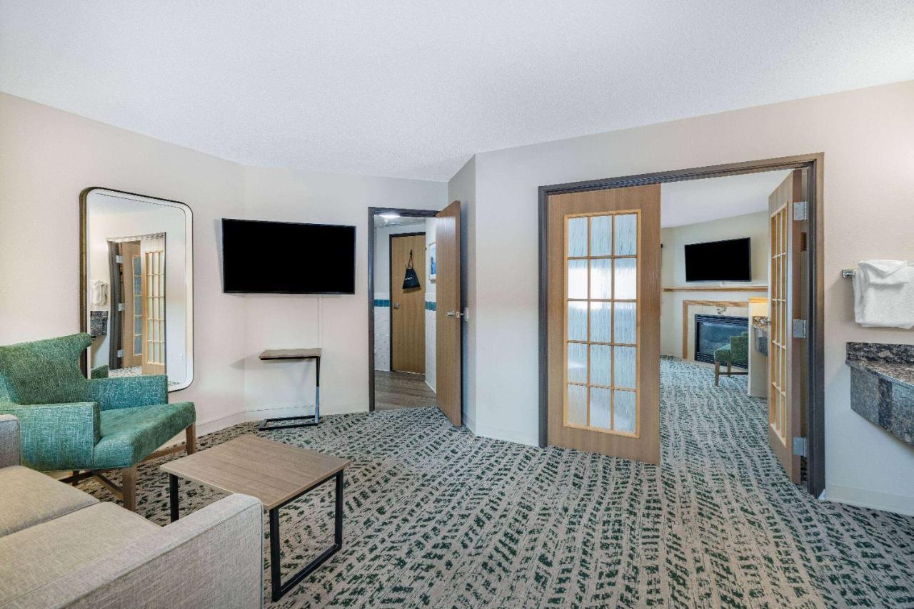 Americinn By Wyndham Duluth South Proctor Black Woods Event Ctr Eksteriør billede